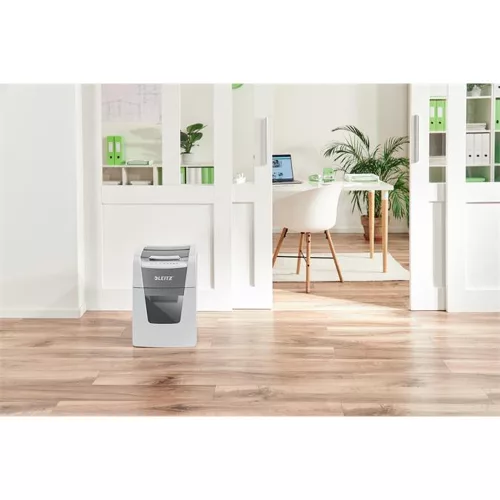 Iratmegsemmisítő, konfetti, 100 lap, LEITZ "IQ AutoFeed SmallOffice 100 P4 Pro"
