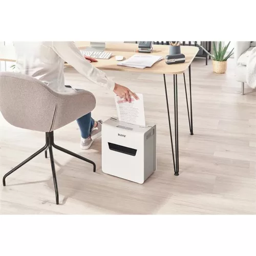 Iratmegsemmisítő, konfetti, 6 lap, LEITZ "IQ Protect 6X"