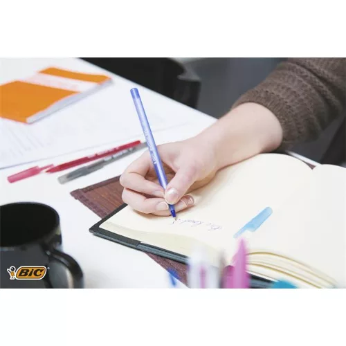 Golyóstoll, 0,32 mm, kupakos, BIC "Round Stic Classic", kék